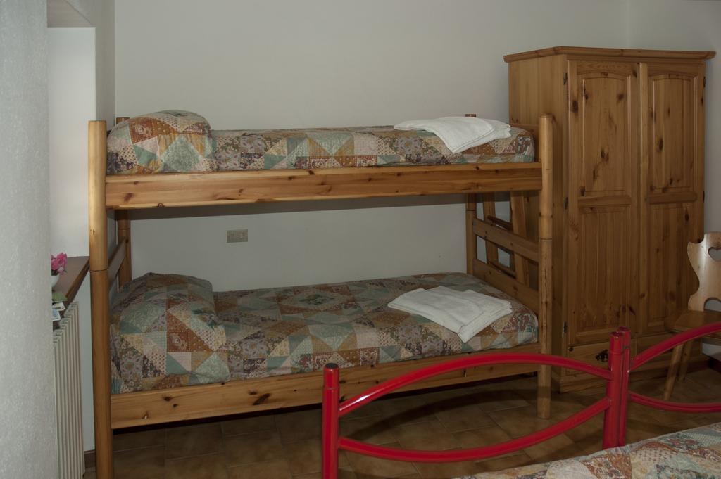 Casa Vacanze Ca' De Val Campodolcino Rom bilde
