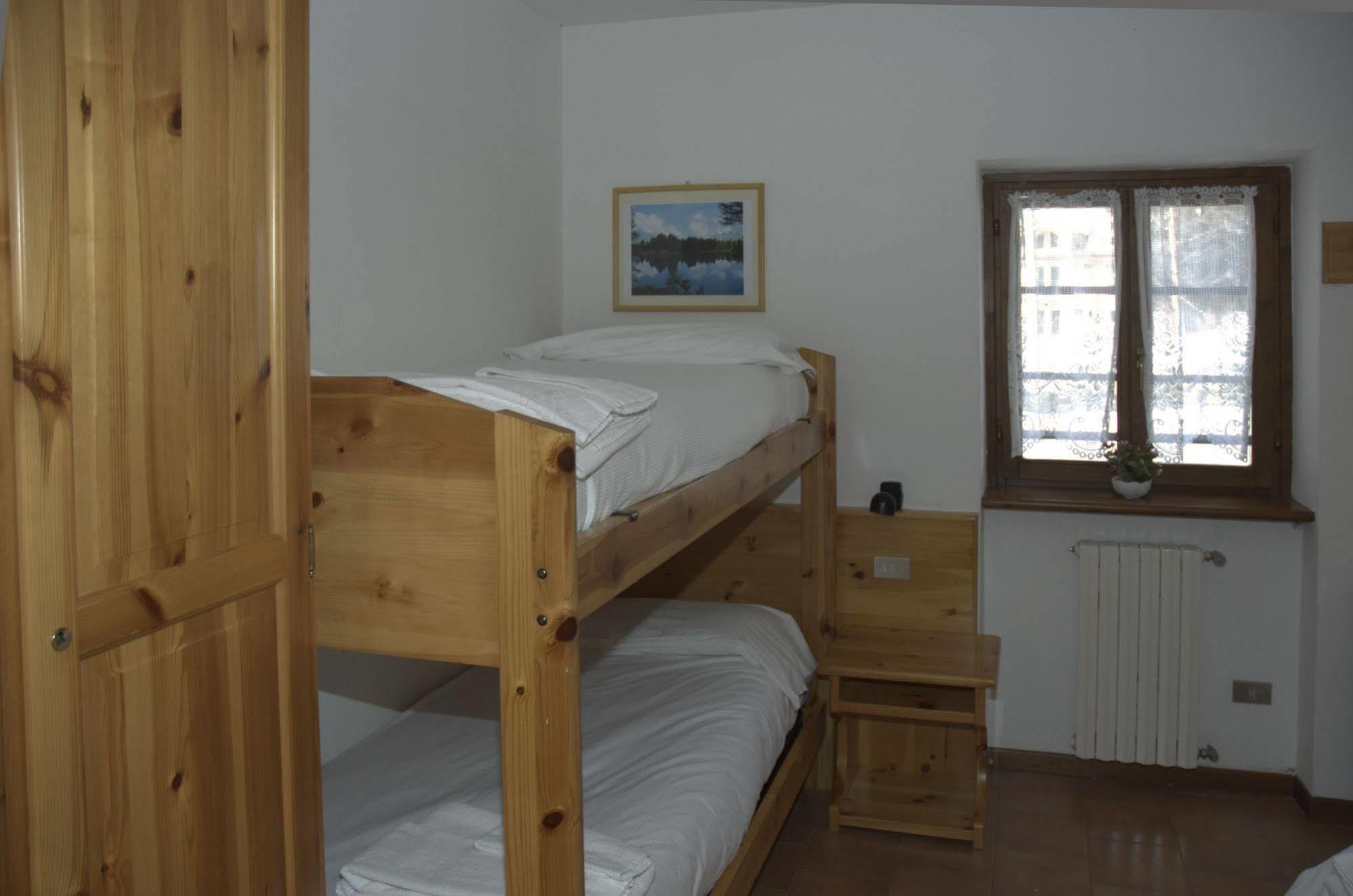 Casa Vacanze Ca' De Val Campodolcino Eksteriør bilde