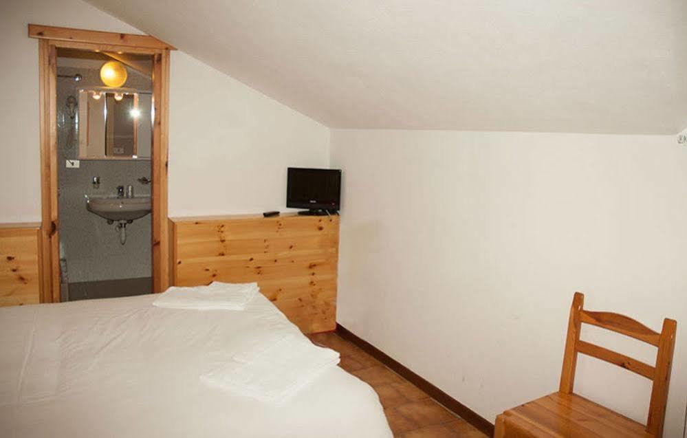 Casa Vacanze Ca' De Val Campodolcino Eksteriør bilde