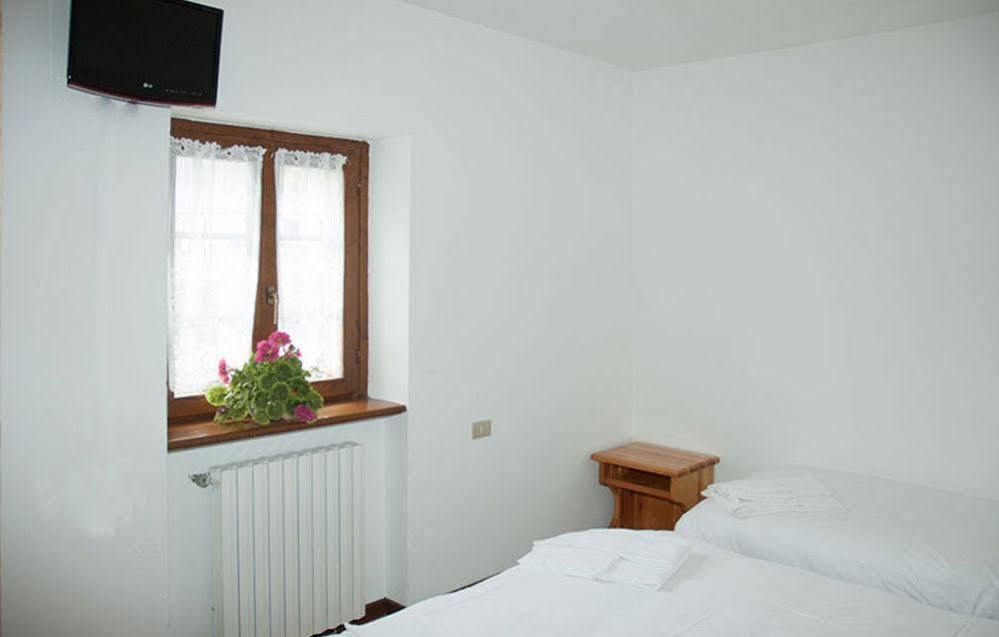 Casa Vacanze Ca' De Val Campodolcino Eksteriør bilde