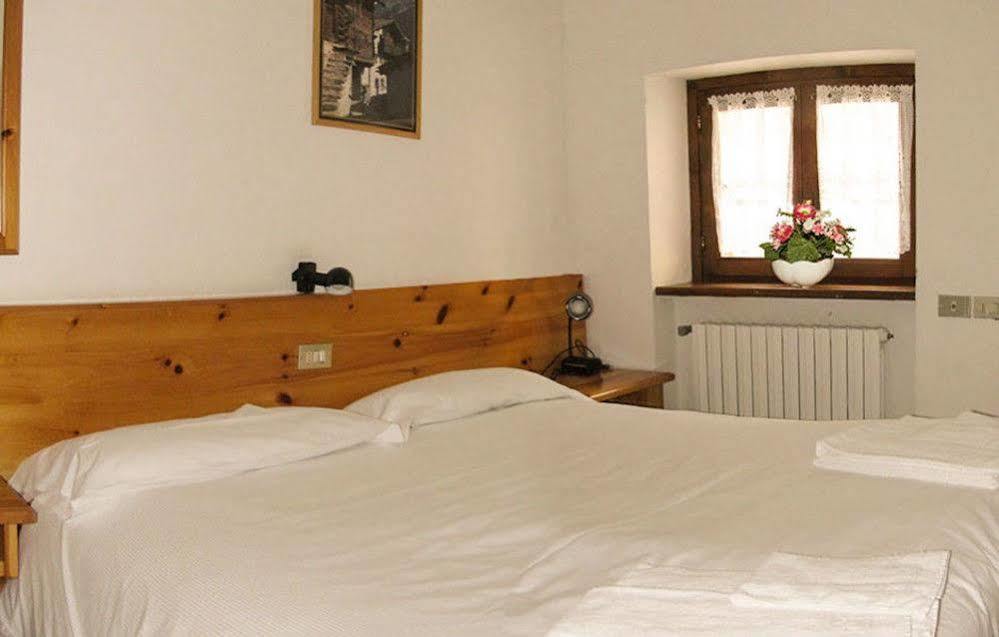 Casa Vacanze Ca' De Val Campodolcino Eksteriør bilde